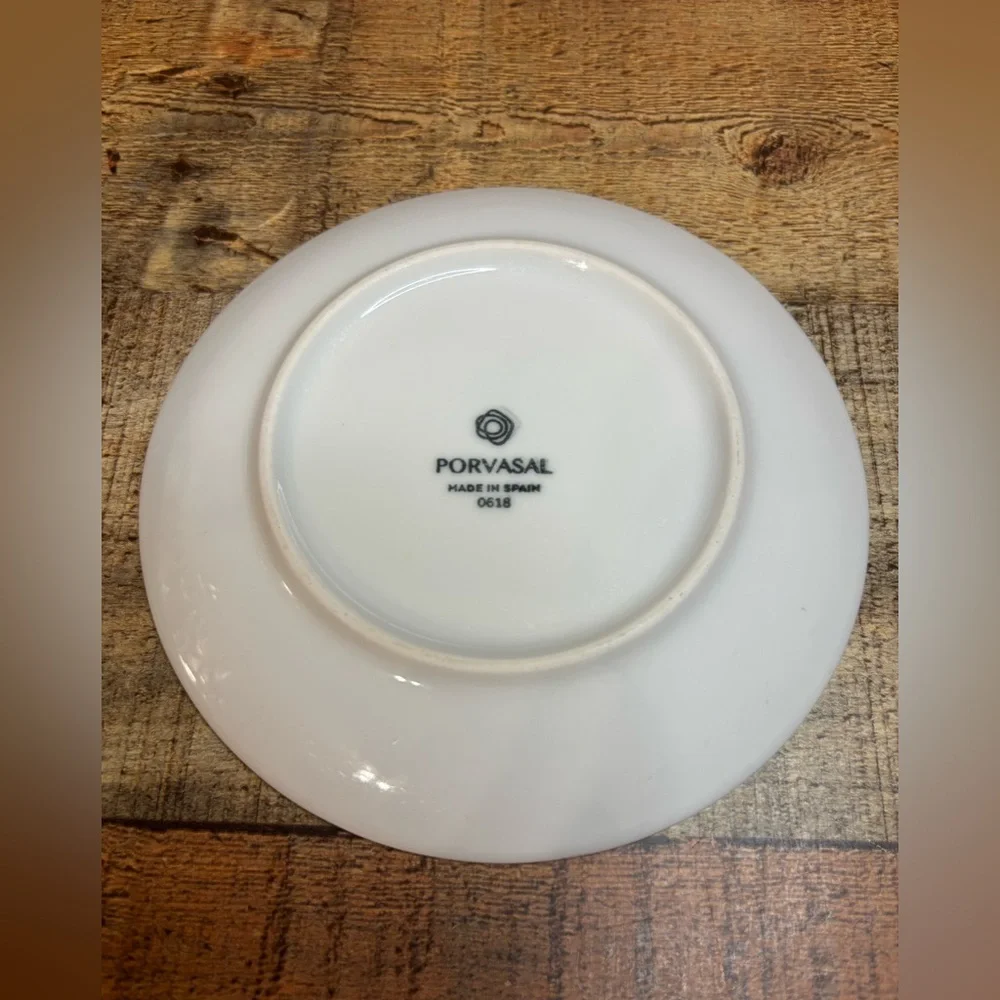 RARE Set Of 8 Porvasal Dotted 6.5 Inch Appetizer Plates Made In Spain 0618